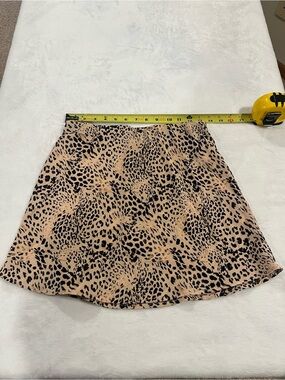 Forever 21 Leopard Print Mini Skirt - Medium